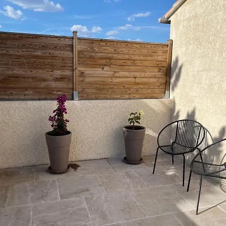 Vakantiehuis Terrasse Avec Vue Degagee 3km Avignon