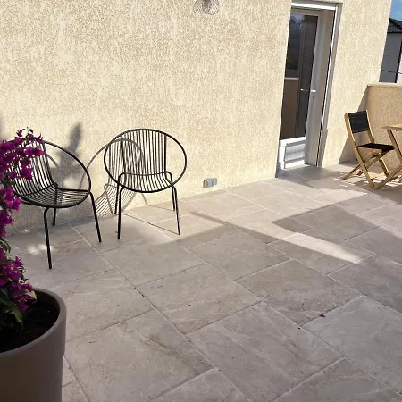 Terrasse Avec Vue Degagee 3km Avignon Vakantiehuis *