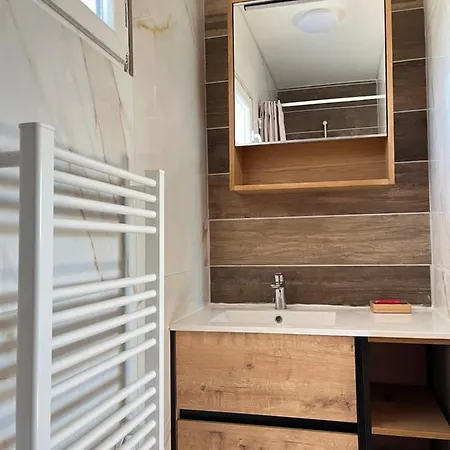 Vakantiehuis Terrasse Avec Vue Degagee 3km Avignon