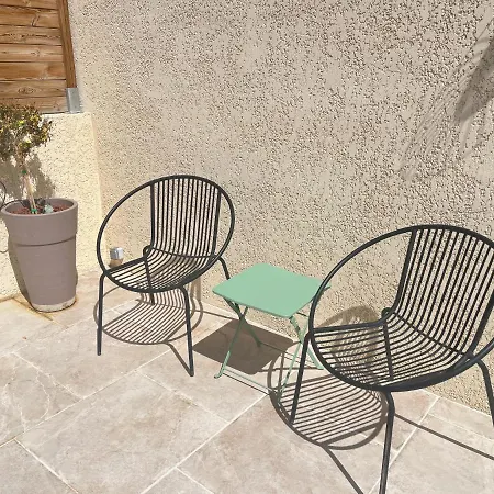 Terrasse Avec Vue Degagee 3km Avignon Вильнёв-ле-Авиньон